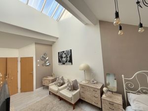 Photo 18- click for photo gallery